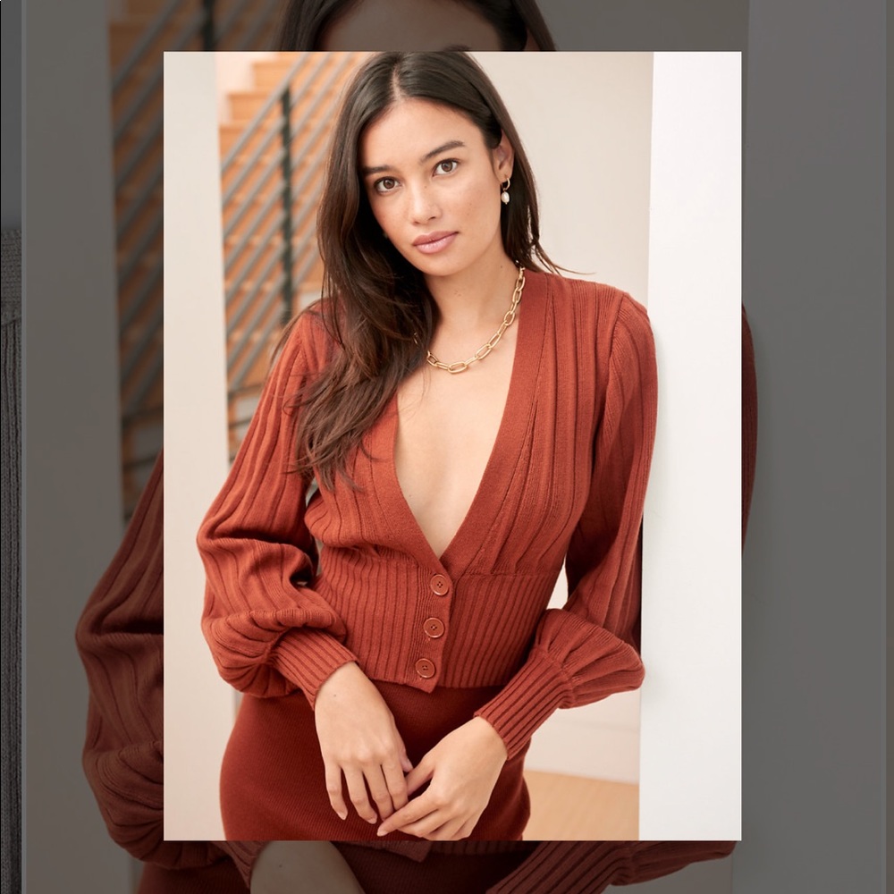 Aritzia Wilfred Plunge Front Cardigan - Size XS